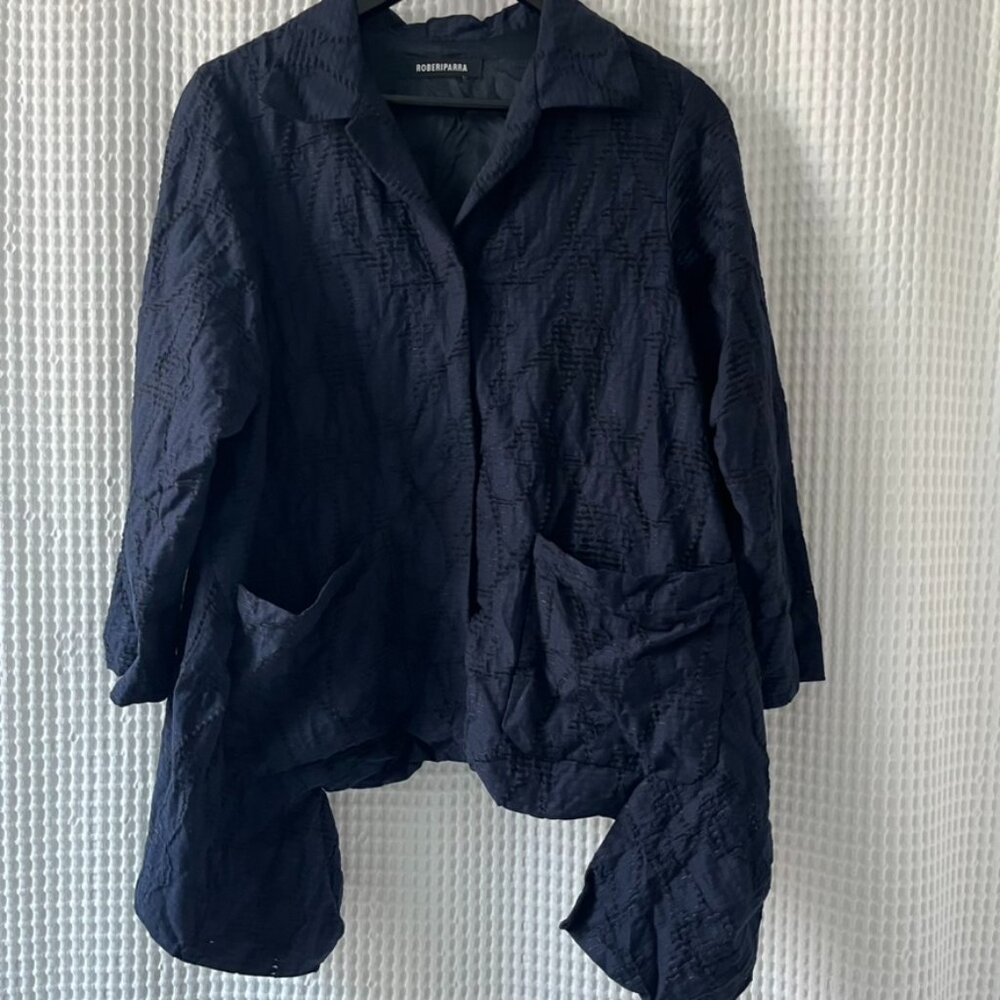 Roberiparra textured navy jacket with pockets Project Runway runner-up